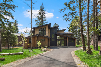 Lake House Suncadia's #1 7BR Luxury Retreat! 4 En-Suites! Premium Amenities*Hot Tub*, , on Lake Cle Elum in Washington - Lakehouse Vacation Rental - Lake Home for rent on LakeHouseVacations.com