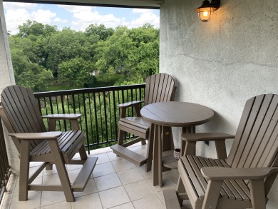Lake House Inverness 316 right on the Comal River! Schlitterbahn!! Pool & river access!, , on Comal River - New Braunfels in Texas - Lakehouse Vacation Rental - Lake Home for rent on LakeHouseVacations.com