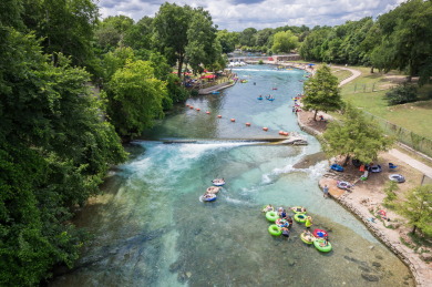 Lake House Inverness 316 right on the Comal River! Schlitterbahn!! Pool & river access!, , on Comal River - New Braunfels in Texas - Lakehouse Vacation Rental - Lake Home for rent on LakeHouseVacations.com