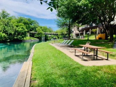 Lake House Inverness 316 right on the Comal River! Schlitterbahn!! Pool & river access!, , on Comal River - New Braunfels in Texas - Lakehouse Vacation Rental - Lake Home for rent on LakeHouseVacations.com