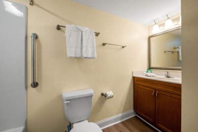 Lake House Nicely Remodeled & Decorated Oceanfront Condo + Free Attraction Tickets!, , on Atlantic Ocean - North Myrtle Beach in South Carolina - Lakehouse Vacation Rental - Lake Home for rent on LakeHouseVacations.com