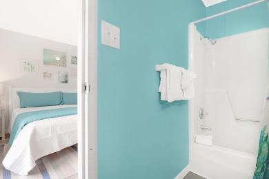 Lake House Newly Renovated Boutique Complex Gulf Shores, AL- Signature Properties, , on Gulf of Mexico - Gulf Shores in Alabama - Lakehouse Vacation Rental - Lake Home for rent on LakeHouseVacations.com