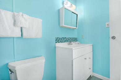 Lake House Newly Renovated Boutique Complex Gulf Shores, AL- Signature Properties, , on Gulf of Mexico - Gulf Shores in Alabama - Lakehouse Vacation Rental - Lake Home for rent on LakeHouseVacations.com