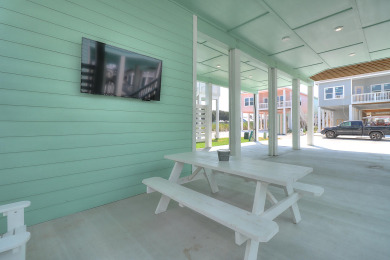 Lake House Turtle Cove! Huge community pool! New 3 bedroom, 2 bath Ocean Reef Cottage!, , on Gulf of Mexico - Aransas Bay in Texas - Lakehouse Vacation Rental - Lake Home for rent on LakeHouseVacations.com