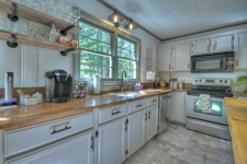 Lake House Lake Blue Ridge Cottage - Wet Feet Retreat , , on Blue Ridge Lake in Georgia - Lakehouse Vacation Rental - Lake Home for rent on LakeHouseVacations.com