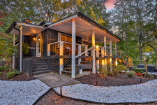 Lake House Lake Blue Ridge Cottage - Wet Feet Retreat , , on Blue Ridge Lake in Georgia - Lakehouse Vacation Rental - Lake Home for rent on LakeHouseVacations.com