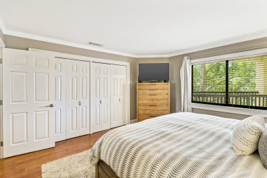 Lake House Waterfront 1 Bedroom villa steps away from shops and dining in Shelter Cove, , on Atlantic Ocean - Hilton Head Island in South Carolina - Lakehouse Vacation Rental - Lake Home for rent on LakeHouseVacations.com