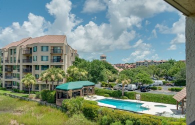 Lake House Waterfront 1 Bedroom villa steps away from shops and dining in Shelter Cove, , on Atlantic Ocean - Hilton Head Island in South Carolina - Lakehouse Vacation Rental - Lake Home for rent on LakeHouseVacations.com
