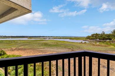 Lake House Waterfront 1 Bedroom villa steps away from shops and dining in Shelter Cove, , on Atlantic Ocean - Hilton Head Island in South Carolina - Lakehouse Vacation Rental - Lake Home for rent on LakeHouseVacations.com