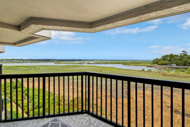 Lake House Waterfront 1 Bedroom villa steps away from shops and dining in Shelter Cove, , on Atlantic Ocean - Hilton Head Island in South Carolina - Lakehouse Vacation Rental - Lake Home for rent on LakeHouseVacations.com