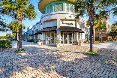 Lake House Waterfront 1 Bedroom villa steps away from shops and dining in Shelter Cove, , on Atlantic Ocean - Hilton Head Island in South Carolina - Lakehouse Vacation Rental - Lake Home for rent on LakeHouseVacations.com