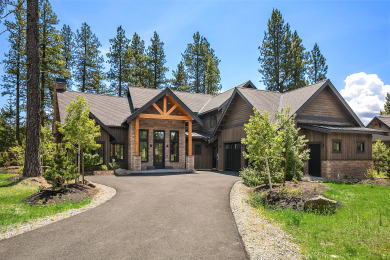 Lake House Beautiful and Luxurious! 6BR Golf Course Retreat*Game Room*Hot Tub, , on Lake Cle Elum in Washington - Lakehouse Vacation Rental - Lake Home for rent on LakeHouseVacations.com