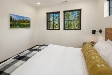 Lake House Beautiful and Luxurious! 6BR Golf Course Retreat*Game Room*Hot Tub, , on Lake Cle Elum in Washington - Lakehouse Vacation Rental - Lake Home for rent on LakeHouseVacations.com