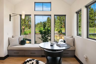 Lake House Beautiful and Luxurious! 6BR Golf Course Retreat*Game Room*Hot Tub, , on Lake Cle Elum in Washington - Lakehouse Vacation Rental - Lake Home for rent on LakeHouseVacations.com