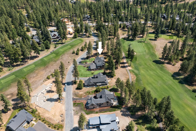 Lake House Beautiful and Luxurious! 6BR Golf Course Retreat*Game Room*Hot Tub, , on Lake Cle Elum in Washington - Lakehouse Vacation Rental - Lake Home for rent on LakeHouseVacations.com