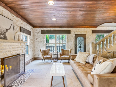 Lake House Above Escape LT I Lake Travis I Pool&ampSpa I Services I Pets, , on Colorado River - Lake Austin in Texas - Lakehouse Vacation Rental - Lake Home for rent on LakeHouseVacations.com