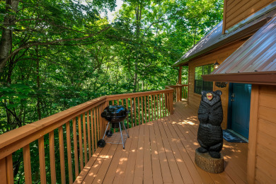 Lake House 3BR Chalet near Gatlinburg Arts & Crafts District with Ridgetop Views!, , on West Prong Little Pigeon River - Gatlinburg in Tennessee - Lakehouse Vacation Rental - Lake Home for rent on LakeHouseVacations.com