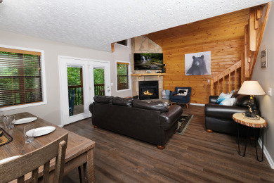 Lake House 3BR Chalet near Gatlinburg Arts & Crafts District with Ridgetop Views!, , on West Prong Little Pigeon River - Gatlinburg in Tennessee - Lakehouse Vacation Rental - Lake Home for rent on LakeHouseVacations.com