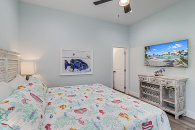 Lake House Fishtastic! Waterfront,Community Pool,Walk to Bars, Restaurants and Pier!, , on Gulf of Mexico - Aransas Bay in Texas - Lakehouse Vacation Rental - Lake Home for rent on LakeHouseVacations.com