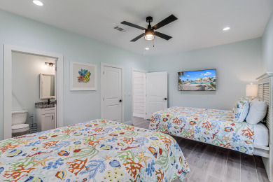 Lake House Fishtastic! Waterfront,Community Pool,Walk to Bars, Restaurants and Pier!, , on Gulf of Mexico - Aransas Bay in Texas - Lakehouse Vacation Rental - Lake Home for rent on LakeHouseVacations.com