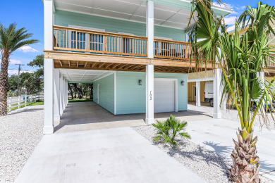 Lake House Fishtastic! Waterfront,Community Pool,Walk to Bars, Restaurants and Pier!, , on Gulf of Mexico - Aransas Bay in Texas - Lakehouse Vacation Rental - Lake Home for rent on LakeHouseVacations.com