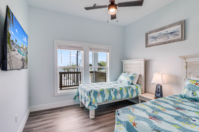 Lake House Fishtastic! Waterfront,Community Pool,Walk to Bars, Restaurants and Pier!, , on Gulf of Mexico - Aransas Bay in Texas - Lakehouse Vacation Rental - Lake Home for rent on LakeHouseVacations.com