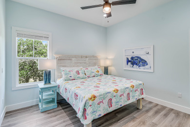 Lake House Fishtastic! Waterfront,Community Pool,Walk to Bars, Restaurants and Pier!, , on Gulf of Mexico - Aransas Bay in Texas - Lakehouse Vacation Rental - Lake Home for rent on LakeHouseVacations.com