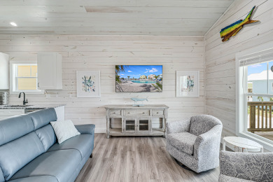 Lake House Fishtastic! Waterfront,Community Pool,Walk to Bars, Restaurants and Pier!, , on Gulf of Mexico - Aransas Bay in Texas - Lakehouse Vacation Rental - Lake Home for rent on LakeHouseVacations.com