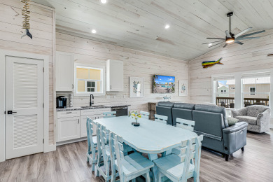 Lake House Fishtastic! Waterfront,Community Pool,Walk to Bars, Restaurants and Pier!, , on Gulf of Mexico - Aransas Bay in Texas - Lakehouse Vacation Rental - Lake Home for rent on LakeHouseVacations.com