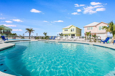 Lake House Waterfront,Community Pool,Personal Hottub,Walk to Bars, Restaurants and Pier, , on Gulf of Mexico - Aransas Bay in Texas - Lakehouse Vacation Rental - Lake Home for rent on LakeHouseVacations.com