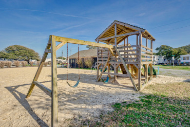 Lake House 149 Reel Street - Rogers Bay Campground, , on Atlantic Ocean - North Topsail Beach in North Carolina - Lakehouse Vacation Rental - Lake Home for rent on LakeHouseVacations.com
