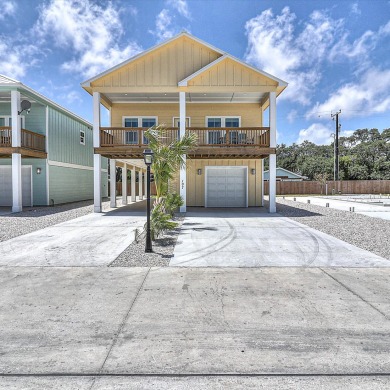 Lake House Under The Sea! Waterfront,Community Pool,Walk to Bars, Restaurants and Pier!, , on Gulf of Mexico - Aransas Bay in Texas - Lakehouse Vacation Rental - Lake Home for rent on LakeHouseVacations.com