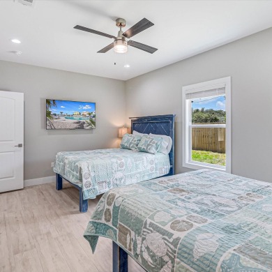 Lake House Under The Sea! Waterfront,Community Pool,Walk to Bars, Restaurants and Pier!, , on Gulf of Mexico - Aransas Bay in Texas - Lakehouse Vacation Rental - Lake Home for rent on LakeHouseVacations.com