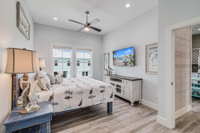 Lake House Waterfront,Community Pool, Personal Hottub,Walk to Bars, Restaurants and Pier, , on Gulf of Mexico - Aransas Bay in Texas - Lakehouse Vacation Rental - Lake Home for rent on LakeHouseVacations.com