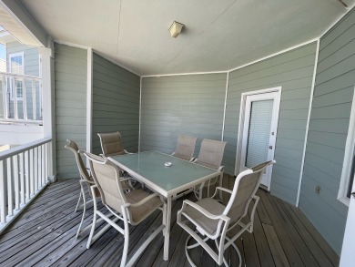 Lake House Splash into summer at Barton's Beach House-Pool and steps away from the beach, , on Gulf of Mexico - Gulf Shores in Alabama - Lakehouse Vacation Rental - Lake Home for rent on LakeHouseVacations.com