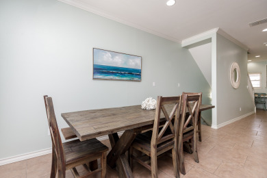 Lake House Pet-Friendly Waterfront Getaway w Stunning Views, Sundeck & Garage Access, , on Gulf of Mexico - Corpus Christi in Texas - Lakehouse Vacation Rental - Lake Home for rent on LakeHouseVacations.com