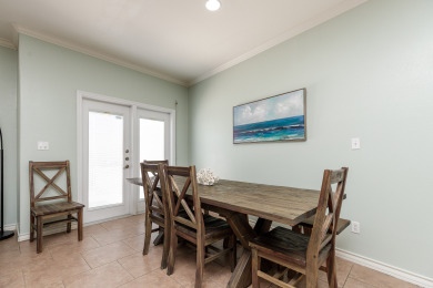 Lake House Pet-Friendly Waterfront Getaway w Stunning Views, Sundeck & Garage Access, , on Gulf of Mexico - Corpus Christi in Texas - Lakehouse Vacation Rental - Lake Home for rent on LakeHouseVacations.com