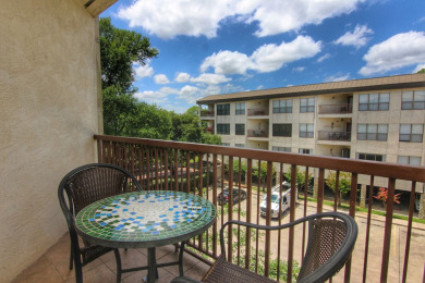 Lake House Comal Riverfront! Schlitterbahn! Pool and direct river access! 209, , on Comal River - New Braunfels in Texas - Lakehouse Vacation Rental - Lake Home for rent on LakeHouseVacations.com