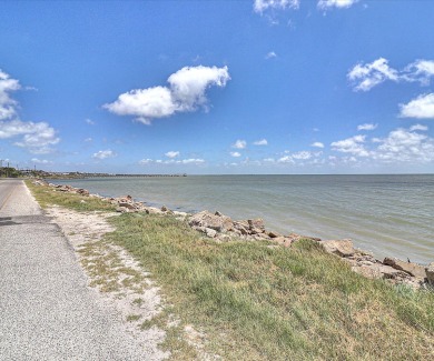 Lake House Sunshine and Flip Flops! Pool Front, Waterview, Walk to Restaurants and Pier!, , on Gulf of Mexico - Aransas Bay in Texas - Lakehouse Vacation Rental - Lake Home for rent on LakeHouseVacations.com
