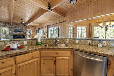 Lake House SPACIOUS LODGE in Fox Farm, 13 ppl, with game room & a private hot tub, , on Big Bear Lake in California - Lakehouse Vacation Rental - Lake Home for rent on LakeHouseVacations.com