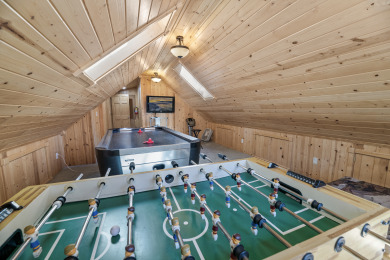 Lake House SPACIOUS LODGE in Fox Farm, 13 ppl, with game room & a private hot tub, , on Big Bear Lake in California - Lakehouse Vacation Rental - Lake Home for rent on LakeHouseVacations.com