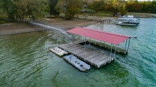 Lake House Kentucky Lake Chalet, , on Kentucky Lake in Kentucky - Lakehouse Vacation Rental - Lake Home for rent on LakeHouseVacations.com