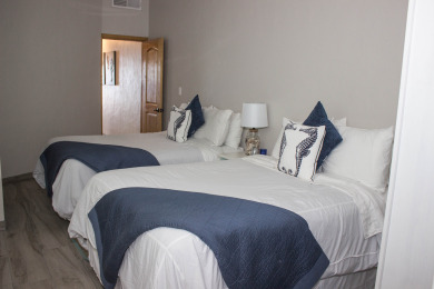 Lake House Ole - Great ocean front two bedroom, two bath condo, , on  in Sonora - Lakehouse Vacation Rental - Lake Home for rent on LakeHouseVacations.com
