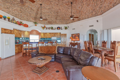  Ad# 22998 lake house for rent on LakeHouseVacations.com, lakehouse, lake home rental, lakehome for rent, vacation, holiday, lodging, lake