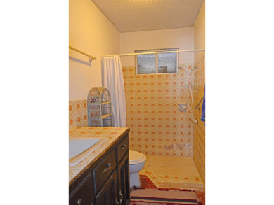  Ad# 23001 lake house for rent on LakeHouseVacations.com, lakehouse, lake home rental, lakehome for rent, vacation, holiday, lodging, lake
