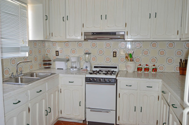  Ad# 23001 lake house for rent on LakeHouseVacations.com, lakehouse, lake home rental, lakehome for rent, vacation, holiday, lodging, lake