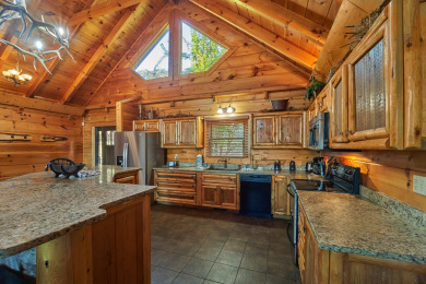  Ad# 23010 lake house for rent on LakeHouseVacations.com, lakehouse, lake home rental, lakehome for rent, vacation, holiday, lodging, lake