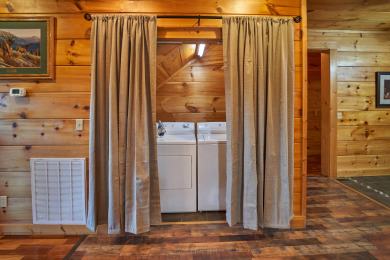  Ad# 23010 lake house for rent on LakeHouseVacations.com, lakehouse, lake home rental, lakehome for rent, vacation, holiday, lodging, lake