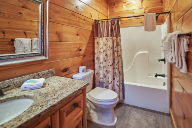  Ad# 23010 lake house for rent on LakeHouseVacations.com, lakehouse, lake home rental, lakehome for rent, vacation, holiday, lodging, lake