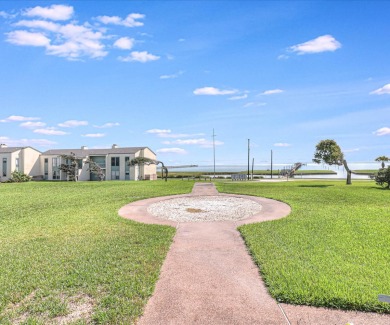 Lake House Tranquil Bay! Pool, Pier, Tennis Courts, Boat Slips, BBQ and so much more!, , on Gulf of Mexico - Aransas Bay in Texas - Lakehouse Vacation Rental - Lake Home for rent on LakeHouseVacations.com